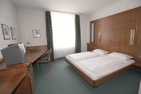 Hotel Gasthaus Zum Engel Rastatt Habitación foto